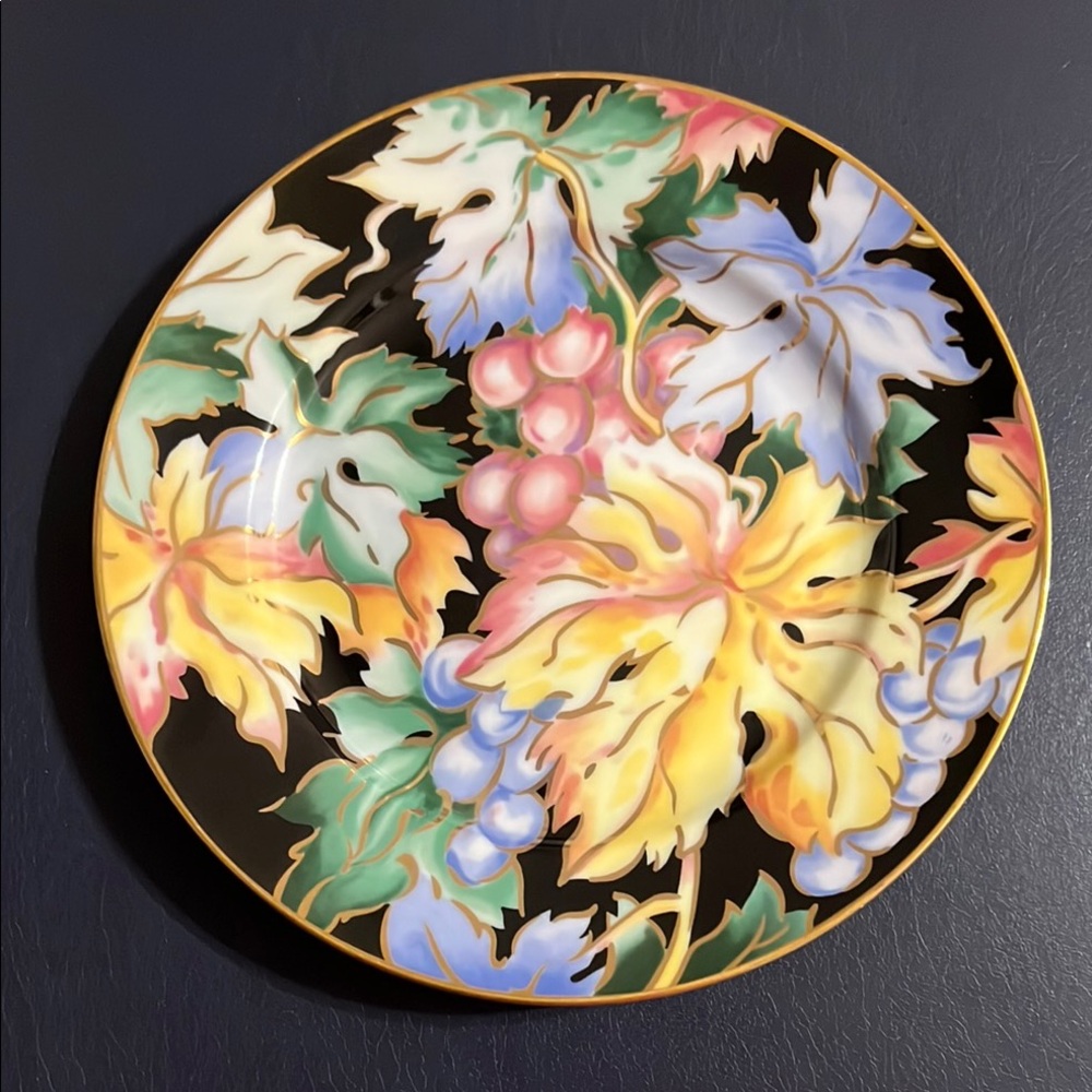 Fitz and Floyd Vineyard Fine Porcelain Plate